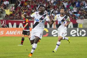Eurico Miranda vê Vasco 'ganhar campeonato' e Roth exalta atuação em estreia no comando