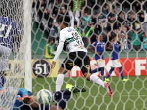 Vanderlei Luxemburgo culpa azar por mais uma derrota do Cruzeiro no Brasileirão