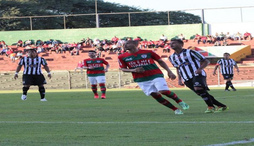 O Tupi manteve a invencibilidade vencendo a Portuguesa com gol solitário do artilheiro Daniel Morais. - Foto: Portuguesa Oficial