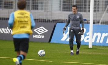 Marcelo Grohe voltou da Seleção e pronto pra voltar ao gol do Grêmio