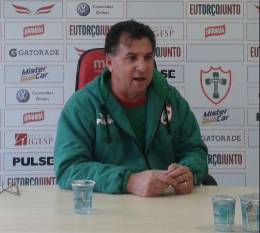 Estevam se apresentou nesta quarta-feira