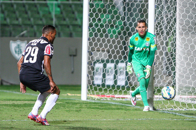 Patric foi um dos destaques do Galo, dando duas assistências nos gols