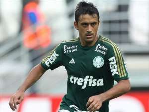Especulado na Arábia, Robinho descarta saída Palmeiras: 'minha mulher não quer'