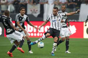 Corinthians não perde em casa para a Ponte Preta em Brasileiro desde 1999