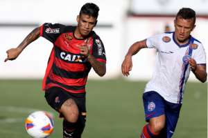 Ávine titular, Marcone matador e Caveirão de referência. Como foi a última vez que o Bahia venceu o Vitória no Barradão