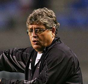Série B: Novo técnico, Geninho chega ao Ceará falando em acesso: ‘por que não?’