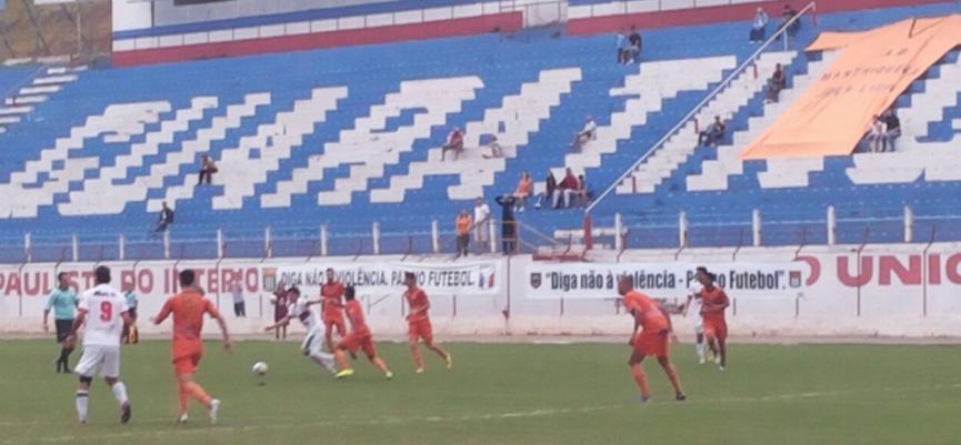 Portuguesa Santista teve pela frente o guerreiro Manthiqueira, que conseguiu a virada no placar
