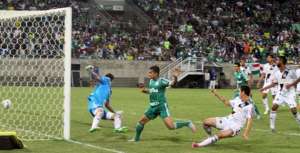 Atacante Dudu, finalmente, desencanta e Palmeiras vence a Ponte Preta