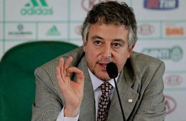 Palmeiras deve 100 milhões de reais a Paulo Nobre, que tem ações no Banco Itaú