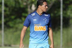 Luxemburgo mantém base e deixa Leandro Damião na reserva em treino do Cruzeiro
