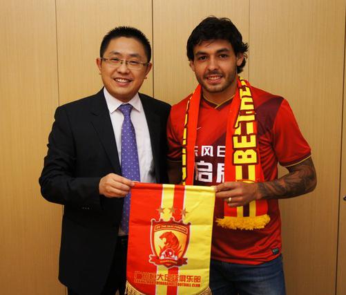 Cruzeiro negociou Ricardo Goulart com Guangzhou Evergrande por R$ 48 milhões