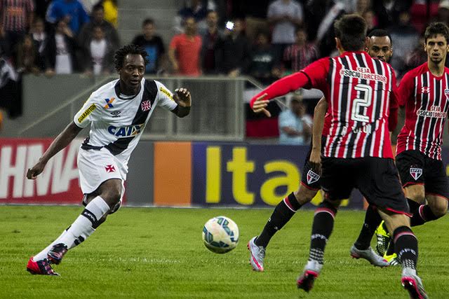 Nem a estreia de Andrezinho livrou o Vasco de uma goleada