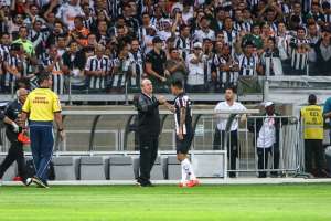 Levir exalta intensidade e bom 2º tempo do Atlético-MG em nova vitória