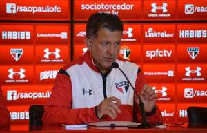 Juan Carlos Osorio pede para torcida do São Paulo ser mais paciente