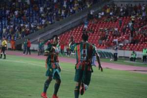 SÉRIE B: Náutico, Bahia e América-MG vencem e quarteto divide liderança