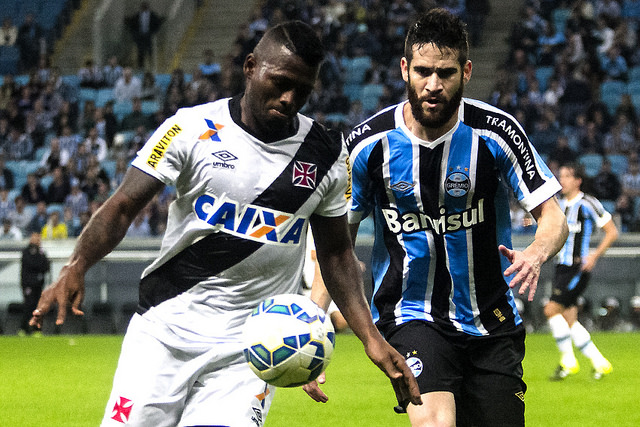Grêmio 2 x 0 Vasco - Tricolor Gaúcho vence e afunda Gigante na crise 2 0002050095053 img