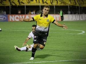 Ponte Preta encaminha contratação de Bady, do Atlético-PR, para substituir Cajá