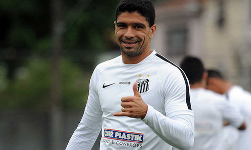 Renato treina e deve reforçar o Santos no clássico com o Palmeiras 2 0002050095742 img