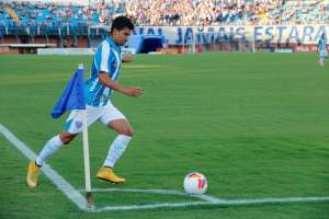 Após dar assistência na vitória sobre a Chapecoense, Renan Oliveira espera sequência como titular no Avaí