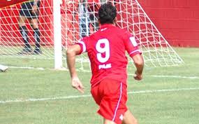 Frontini foi o grande destaque do Vila Nova ao marcar os dois gols da vitória sobre o Botafogo-PB