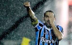 Quatro argentinos entram na mira do Santos para a vaga de Robinho