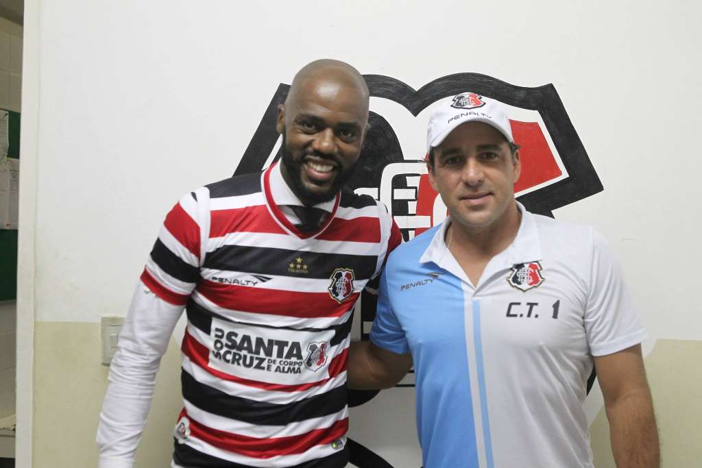 Grafite ainda precisa rescindir com seu ex-clube para atuar pelo Santa Cruz