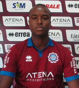 Série C: Caxias dispensa zagueiro que xingou torcida após empate