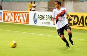 Atlético-GO contrata Feijão, Willie e Danilo Tarracha, todos vindos de rivais da Série B