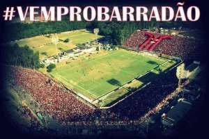 Série B: Torcida do Vitória organiza carona ao Barradão para suprir transporte público deficitário