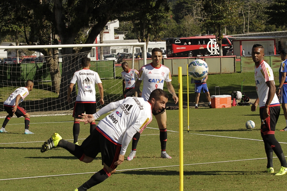 Guerrero treina e está confirmado para jogo diante do Náutico 