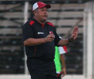 Roberto Cavalo já pensa na próxima decisão do Oeste na Série B