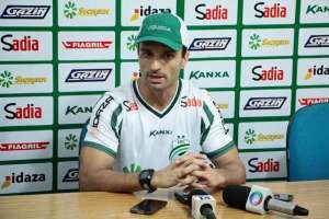 Série B: Júnior Rocha convoca torcida para decisão contra Bragantino