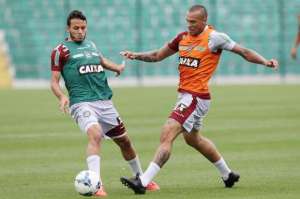 Figueirense renova com Yago até o final de 2017