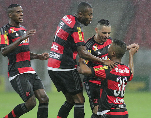 O garoto Jorge abriu a vitória do Flamengo em Recife. - Flamengo Oficial