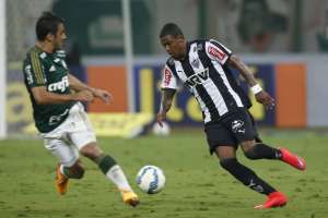 Perto de ser negociado, Maicosuel desfalca Atlético-MG contra o Corinthians