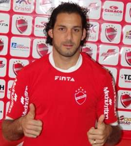 Série C: Vila Nova pode perder artilheiro para Crac-GO