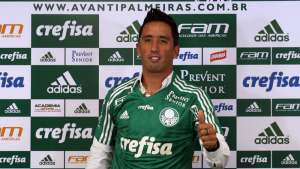 Barrios deve ficar no banco de reservas do Palmeiras em clássico