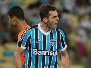 Na mira de clube turco, Rhodolfo deve jogar pelo Grêmio contra o Flamengo