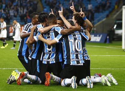 Grêmio bateu o Vasco no Olímpico e quer colocar de joelhos o Flamengo, de Guerrero e Sheik