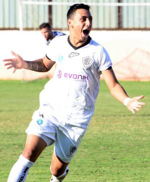Wallace marcou o gol do Rio Branco no dérbi com o Barbarense. Foto:Sanderson Barbarini