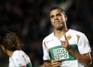 Negociação avança e Corinthians fica perto de fechar com Jonathas, do Elche