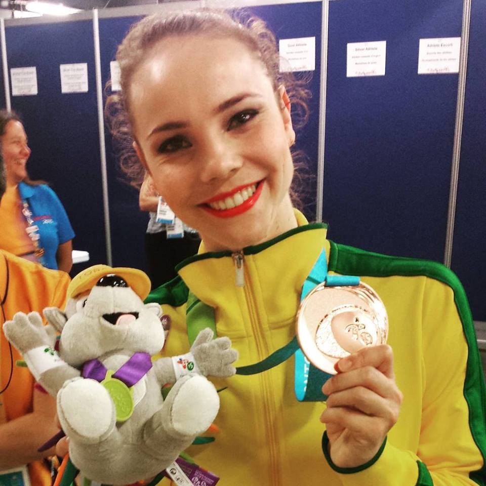 Toronto 2015: Angélica Kvieczynski conquista bronze na ginástica rítmica em Toronto 2 0002050097171 img