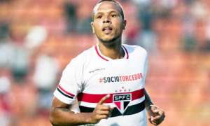 Sem acordo com mexicanos, Luis Fabiano descarta ida para o Cruz Azul e segue no São Paulo