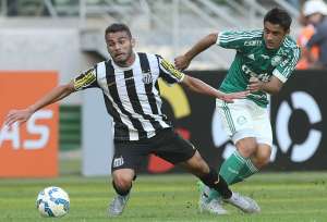 Thiago Maia, do Santos, deixa clássico imobilizado e passará a noite internado