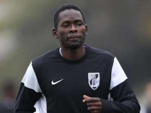 Série B: Após mais de dois anos de negociação, Vitória acerta com Kanu