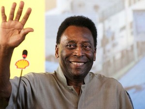 Pelé recebe alta de hospital em São Paulo após passar por cirurgia na coluna