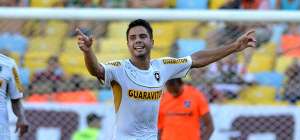 Coritiba busca contratar Henrique, atacante encostado no Botafogo
