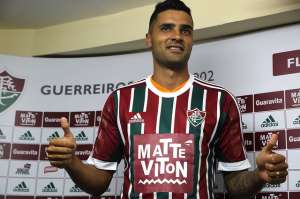 Giovanni sofre grave lesão no joelho e não tem data para voltar ao Fluminense