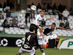 Derrota contra o Coritiba garante a Ponte Preta para a Sul-Americana. Vale a pena?