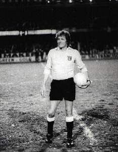 Arma de fogo já acompanhou jogadores de futebol em décadas passadas